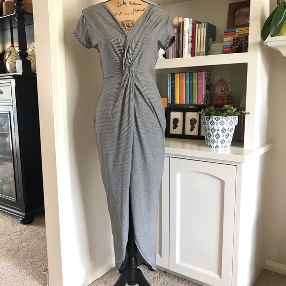 Rolla Coster Dresses & Skirts - Rolla costa dress with sinch. Blk/wht stripe